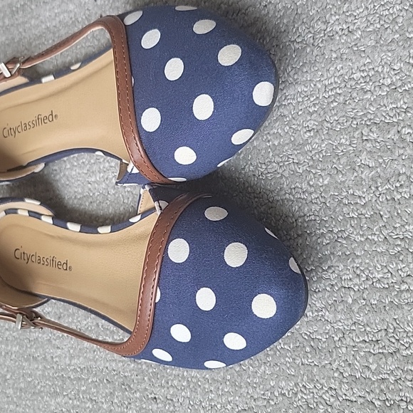 Polka dot flats - Picture 2 of 6